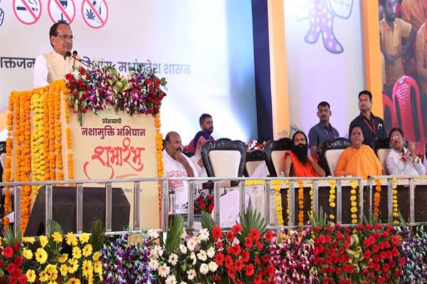 नागरिकों की जिंदगी बनाना और जीवन बचाना सरकार की जिम्मेदारी - मुख्यमंत्री श्री चौहान 1 TN5 Bhopal021022065616