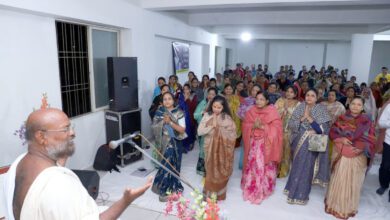 AADHATMIK PRAVCHAN MALA ME SAMBODHIT KARTE LALIT PRABH SAGAR M.S.