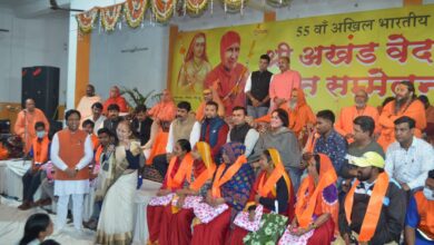 akhand dham me safyee karmi ka samman