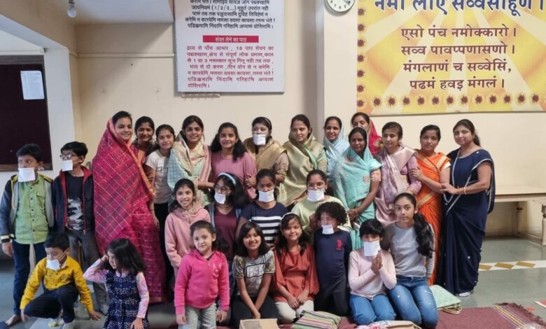 सेंधवा। 5 दिवसीय शिविर में बच्चों व बडों को दिए धार्मिक एवं नैतिक संस्कार 1 IMG 20230108 WA0035