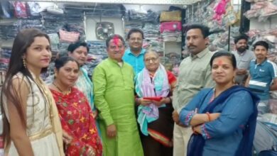 अंतरराष्ट्रीय महिला दिवस पर कैबिनेट मंत्री पटेल द्वारा महिलाओं का सम्मान किया गया 5 IMG 20230308 181506