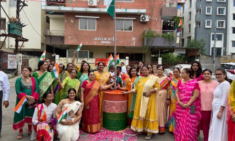 अखंड भारत की शपथ के साथ मातृशक्तियों ने किया झंड़ा वंदन 1 IMG 20230815 WA00631