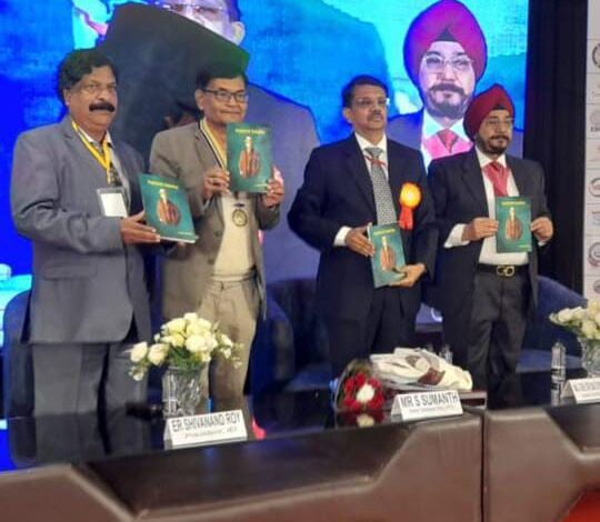 इंजी एस एस पवार द्वारा लिखित "विज्ञशिल्पी विश्वेश्वरैया" कृति का लोकार्पण 1 IMG 20240101 WA0046