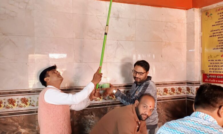 मंदिर की सफाई की 1 WhatsApp Image 2024 01 14 at 10.07.56 PM