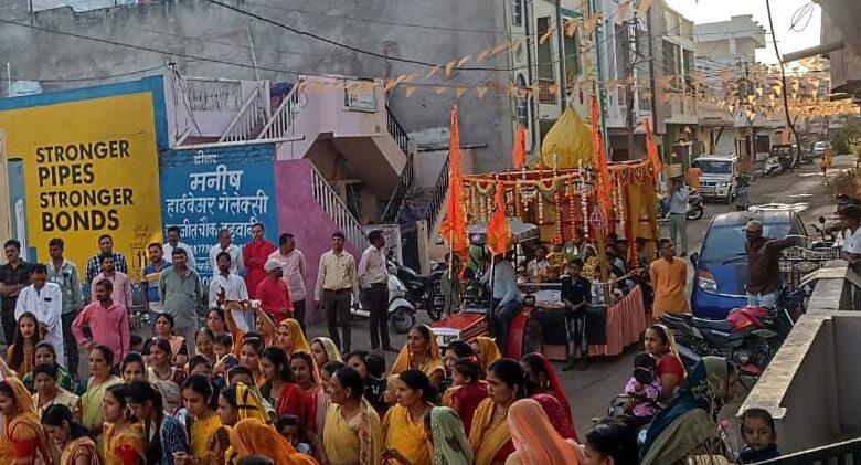 बड़वानी; प्राण-प्रतिष्ठा महोत्सव के दूसरे दिन भगवानों को करवाया नगर भ्रमण 1 IMG 20240306 WA0010