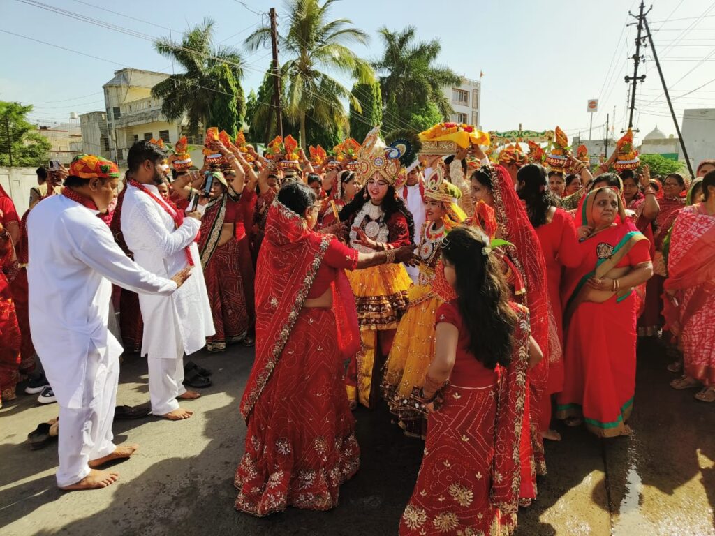 सेंधवा; भागवत की परिक्रमा करने से राधाकृष्णजी की परिक्रमा का फल मिलता है 2 WhatsApp Image 2024 05 02 at 15.58.29 4fa8683e