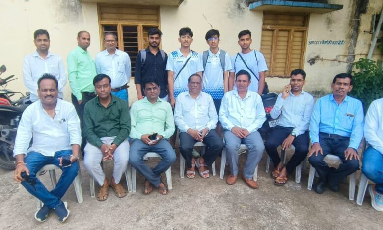 सेंधवा; बेडमिंटन मैच में बड़वानी को हरा कर सेंधवा कॉलेज टीम बनी विजेता 1 WhatsApp Image 2024 09 25 at 16.43.33 37ca8bee