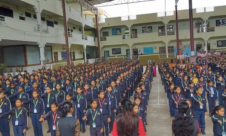 सेंधवा; परिसर की सफाई कर स्वच्छता पखवाड़े का समापन 1 42489fc4 ee85 4c3f 9b71 d028cfe1fc88