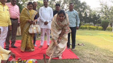 0e2d05af 5cc8 497c 9432 b1fc07a6d7fd