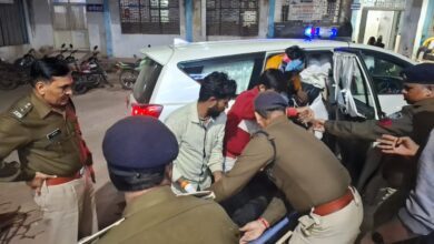 बड़वानी। हादसे में घायल युवक को एसपी ने जिला अस्पताल पहुंचाया 4 29e99ad6 eba1 4b92 9166 9b31f4f45eab