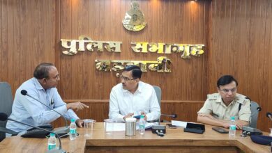 बड़वानी; सभी शिकायतों का वैधानिक कार्यवाही के तहत 7 दिवस के भीतर निराकरण किया जाए- एसपी डावर 7 32044352 8182 41ae a160 a773a30c2a04