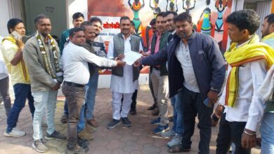 e530b004 0dee 4a03 92d4 0756d656a535