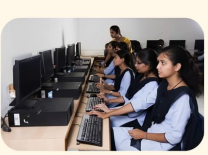 सरकारी स्कूलों में 50 लाख के 105 कंप्यूटर लगेंगे 1 IMG 20250130 065550