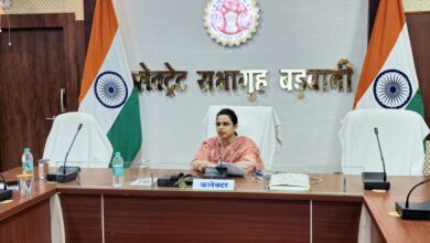 शासन की जनकल्याकारी योजनओं का समयबद्ध एवं प्रभावी क्रियान्वयन सुनिश्चित करें - सुश्री गुंचा सनोबर 1 03 1