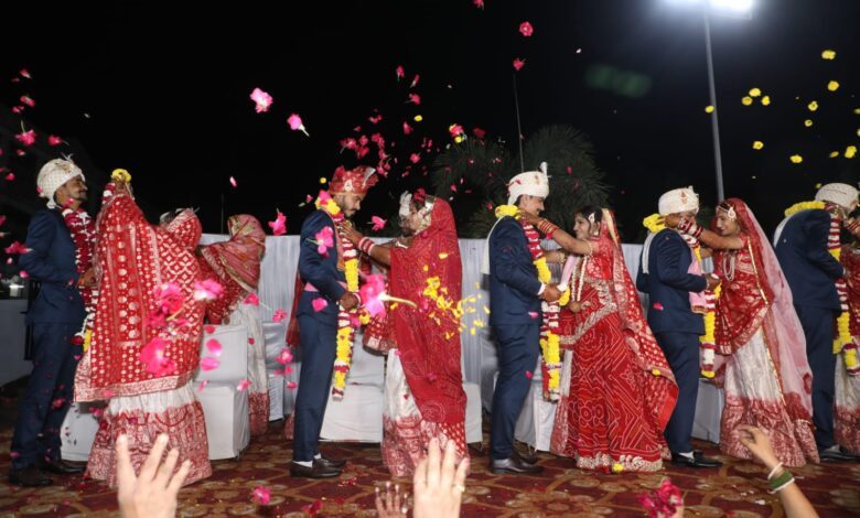 सर्व ब्राह्मण परिणय महोत्सव में बंधे 16 युगल- प्रत्येक जोड़े को विदाई में गृहस्थी योग्य 40 उपहार एवं सात आभूषण भी 1 BRAHMAN SEVA SANGTHAN 01