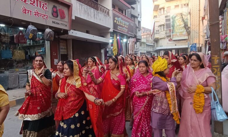 बड़वाह। मारवाड़ी ब्राह्मण समाज की महिलाओं ने निकाली गैर...हुई विभिन्न प्रतियोगिता... 1 IMG 20250322 WA0016