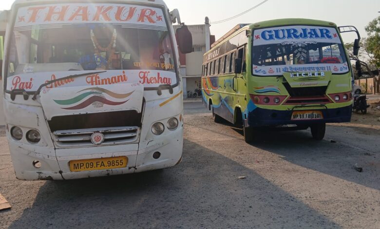 सड़क पर उतरे आरटीओ, यात्री वाहन संचालकों में अफ़रा-तफ़री, फिर बड़ी कार्रवाई। 1 IMG 20250326 WA0055