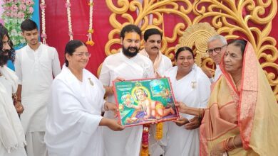 5fdeb8d5 8b5e 417c 9980 c31bde7e0436