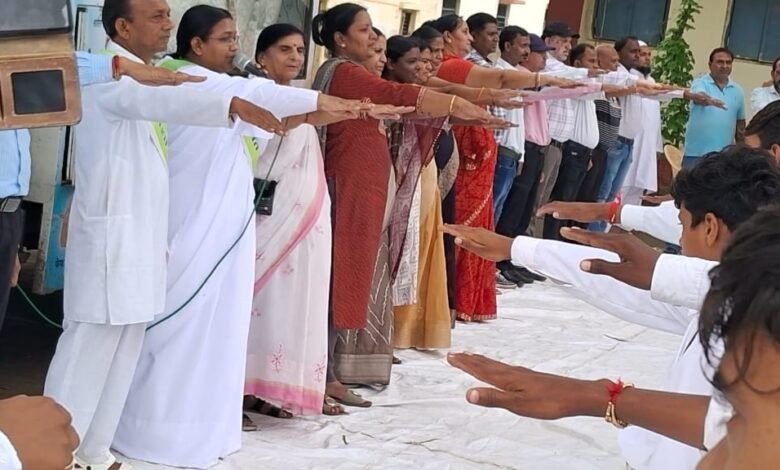 सेंधवा में ब्रह्माकुमारी संस्थान ने दिलाई नशा मुक्ति की शपथ 1 21nasha