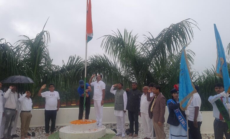 सेंधवा। लायंस कान्वेंट में स्वाधीनता दिवस हर्षोल्लास मनाया 1 IMG 20250815 WA0142