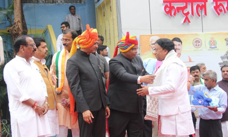 नगर निगम परिसर में स्वतंत्रता दिवस समारोह में उद्योगपति एवं सांई भक्त हरि अग्रवाल का सम्मान 1 IMG 20250818 WA00271