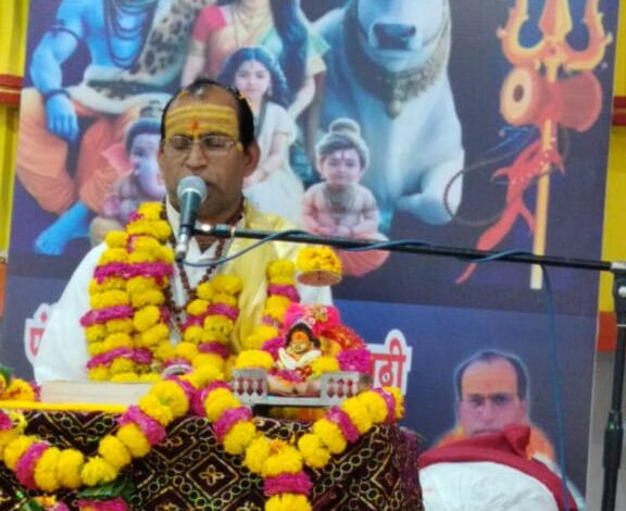 सेंधवा। शिव महापुराण को ‘पुराणों का पुराण’ बताते हुए रुद्राक्ष और रुद्राभिषेक की महिमा का किया वर्णन 1 IMG 20250819 WA0039
