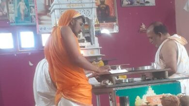 सेंधवा: धूमधाम से मनाया गया धूप दशमी का पर्व, 48 दीपकों से भक्तामर पाठ 8 02 JAIN