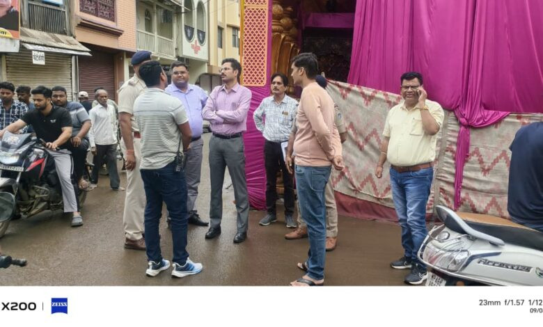 सेंधवा में ईद मिलादुन्नबी और अनंत चतुर्दशी पर सख्त सुरक्षा इंतजाम, एसपी ने त्योहारों के जुलूस मार्ग का निरीक्षण कर दिए दिशा-निर्देश 1 03 spn