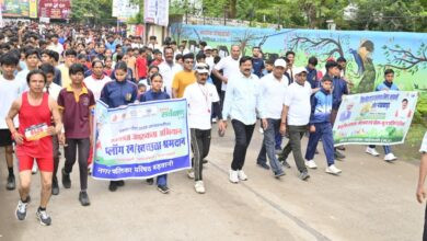 लोकसभा सांसद श्री गजेंद्र सिंह पटेल ने शपथ दिलाकर मैराथन एवं खेल प्रतियोगिताओं का किया शुभारंभ 23 07