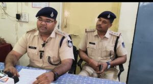 48 घंटे में लूट का खुलासा: सेंधवा पुलिस ने मुख्य षड्यंत्रकारी को पकड़ा, फरार बदमाशों की तलाश जारी 2 IMG 20250918 175045