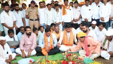 पानसेमल। बान्द्रियाबड़ से खरगोन तक 1.03 करोड़ की सड़क का विधायक श्याम बर्डे ने किया भूमि पूजन 14 09 pn bhumi