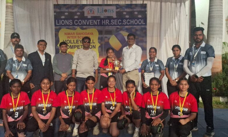 12 LIONS 1