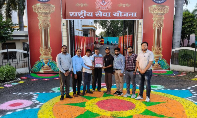 राष्ट्रीय सेवा योजना द्वारा आयोजित रक्तदान शिविर सनावद मे 214 यूनिट हुआ रक्तदान 1 13 rakt1