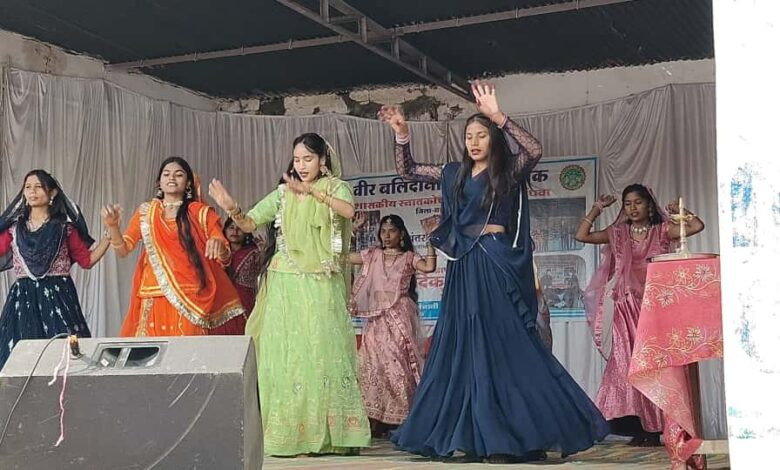 सेंधवा: वीर बलिदानी खाज्या नायक कॉलेज में युवा उत्सव के मंचीय कार्यक्रम संपन्न, विद्यार्थियों ने दिखाई प्रतिभा 1 15 pg2