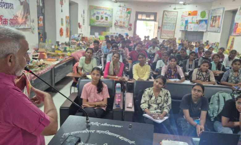राष्ट्रीय शिक्षा नीति दे रही अवसर; वृद्धाश्रम के बुजुर्गों और अनाथायाल के बच्चों से मिलकर समझेंगे जीवन के रंग 1 22 col