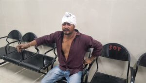 बड़वानी जिला अस्पताल में मारपीट और पथराव की वारदात, मिर्च स्प्रे से घायल हुए युवक 2 23 bwn1