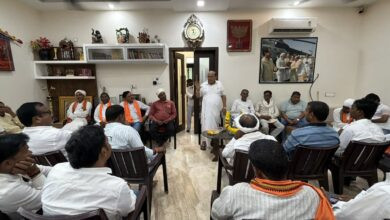सेंधवा में अनुसूचित जनजाति आयोग अध्यक्ष अंतरसिंह आर्य ने की बैठक, आदिवासी नेताओं संग बनाई गौरव दिवस की रूपरेखा 2 25 aa