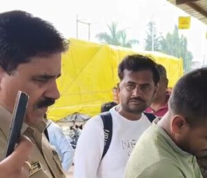 सेंधवा में चोरों का आतंक! वरला रोड पर चार दुकानों के शटर उचकाकर नकदी और सामान चोरी, मेडिकल और कृषि केंद्र बने निशाना 3 27 chori3