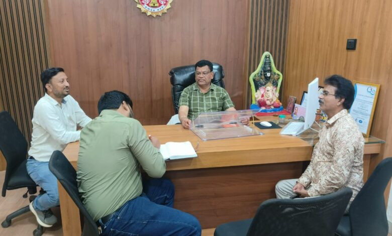 उत्कृष्ट प्रदर्शन पर सेंधवा नगर परिषद को प्रशस्ति पत्र, सीएमओ मधु चौधरी को मिला सम्मान 1 28 cmo1