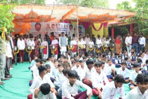 पानसेमल विधायक श्याम बर्डे ने विद्यार्थियों को बांटी 128 साइकिलें, शिक्षा को सशक्त बनाने की पहल 2 29 saikil1