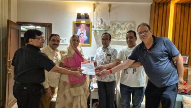 सेंधवा में संत नारायणदास तिराहा बनाने की मांग, ट्रस्टियों ने नपा अध्यक्ष को सौंपा पत्र 19 30 nd