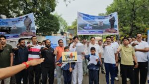 बड़वानी में रन फॉर यूनिटी का बड़वानी पुलिस द्वारा भव्य आयोजन, सांसद एवं एसपी ने हरी झंडी दिखाकर किया शुभारंभ 2 31 bwn4