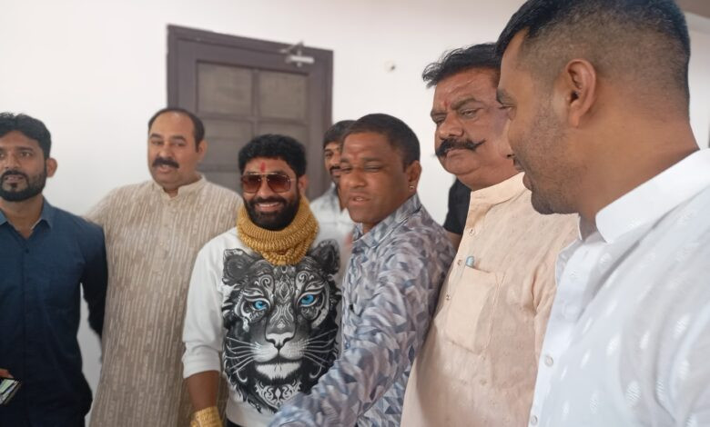धोक पढवा पर पटेल परिवार द्वारा दिवाली मिलन समारोह 1 IMG 20251021 124450