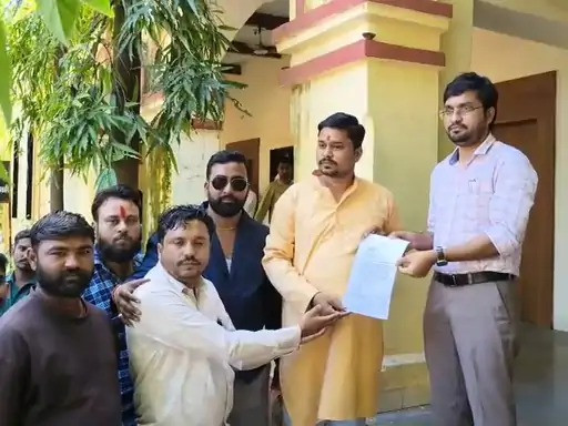 सेंधवा में महाराणा प्रताप चौराहा नामकरण की मांग तेज, मुख्यमंत्री के नाम सौंपा ज्ञापन 1 03 mp