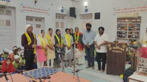 बड़वाह। स्कूली बच्चों ने स्टेशन रोड़ स्थित बड़वाह गुरुद्वारे का किया भ्रमण... 2 IMG 20251104 WA0026