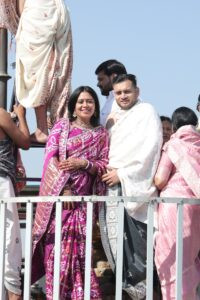 भक्ति की पताका संग गूँज उठा तिलकेश्वर तीर्थ; ध्वजा महोत्सव में उमड़े हज़ारों श्रद्धालु 2 IMG 20251110 WA0053