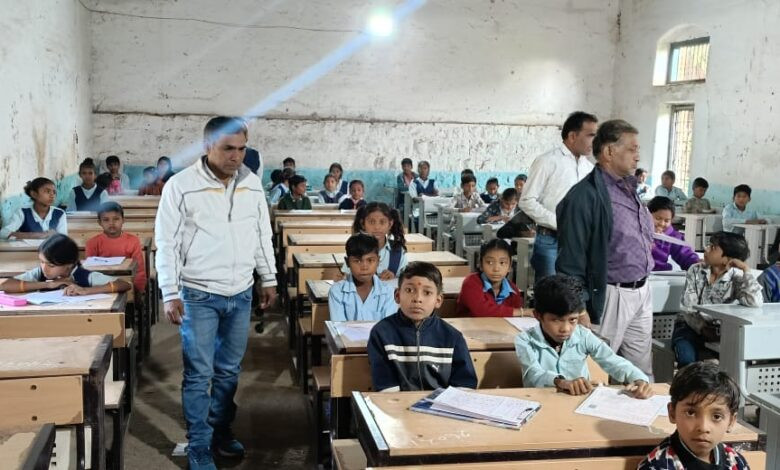 बड़वाह। शासकीय विद्यालय में आयोजित हुई ओलंपियाड परीक्षा...400 से ज्यादा विद्यार्थियों ने लिया भाग... 1 IMG 20251118 WA0024