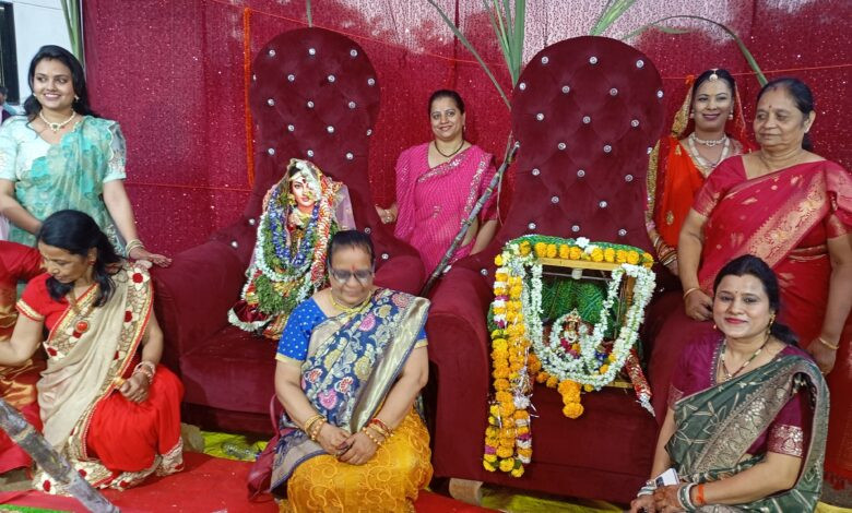 दूल्हे शालिग्राम की धूमधाम से निकली बरात, 1 IMG 20251101 170043