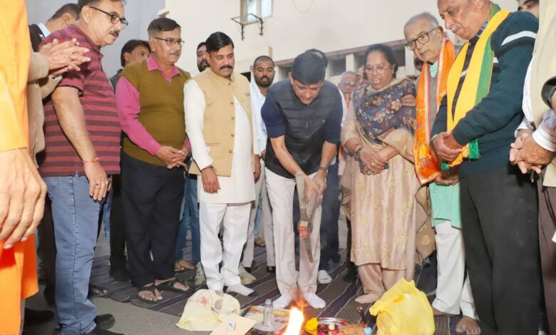 रूपराम नगर मुख्य सड़क का नवीन सी.सी रोड के कार्य का भूमि पूजन सम्पन्न 1 IMG 20251204 WA0035