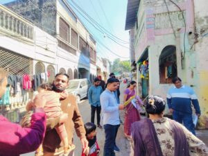 बड़वाह। बड़वाह में स्वच्छ वार्ड रैंक प्रतियोगिता...चार वार्डों की सफाई व्यवस्था का किया गया मूल्यांकन... 3 IMG 20251211 WA0015